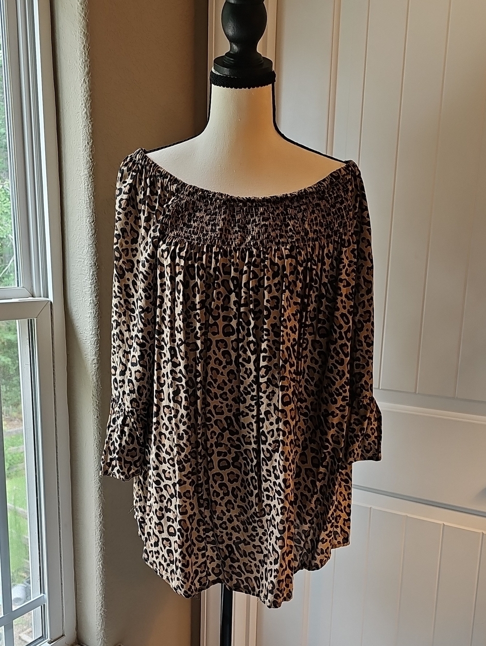 beachlunchlounge Leopard Print Off-Shoulder Blouse - Taupe & Black